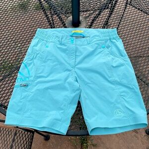 La Sportiva Women's Zen Bermuda light Blue Shorts